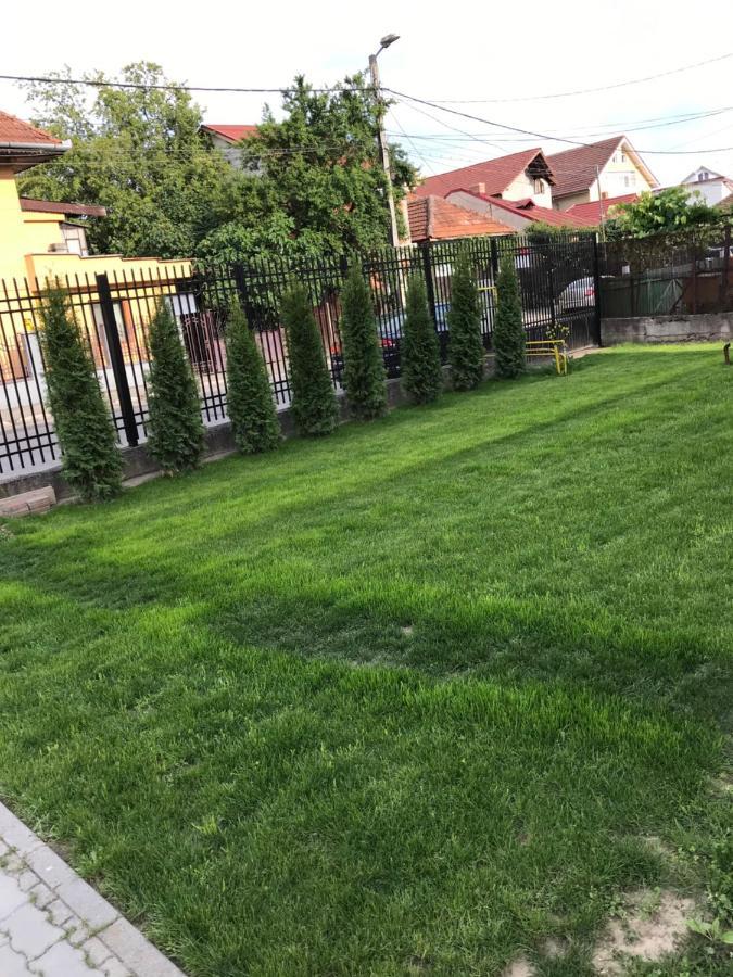 Casa Topazz Тыргу-Жиу Экстерьер фото