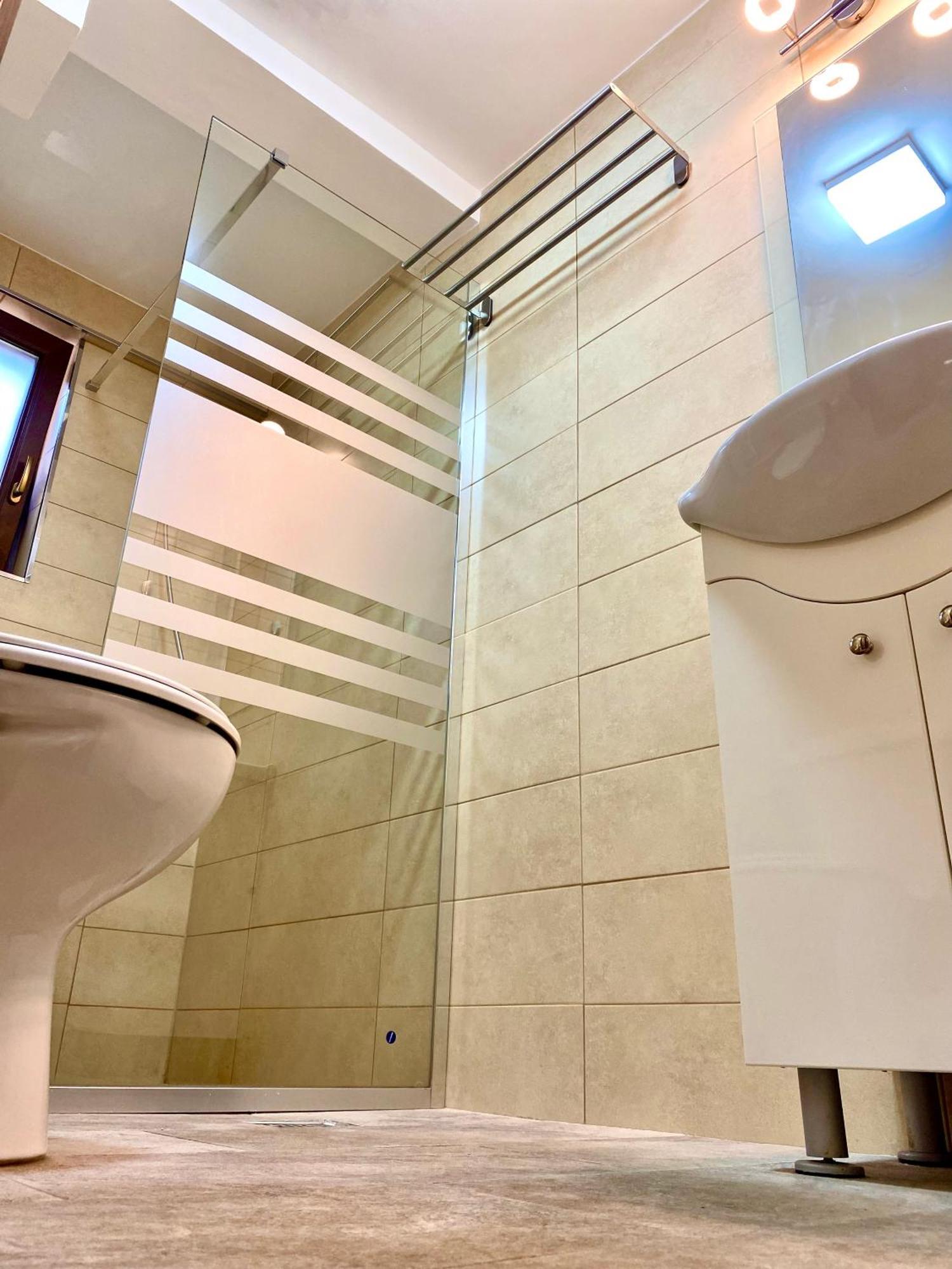 Casa Topazz Тыргу-Жиу Экстерьер фото