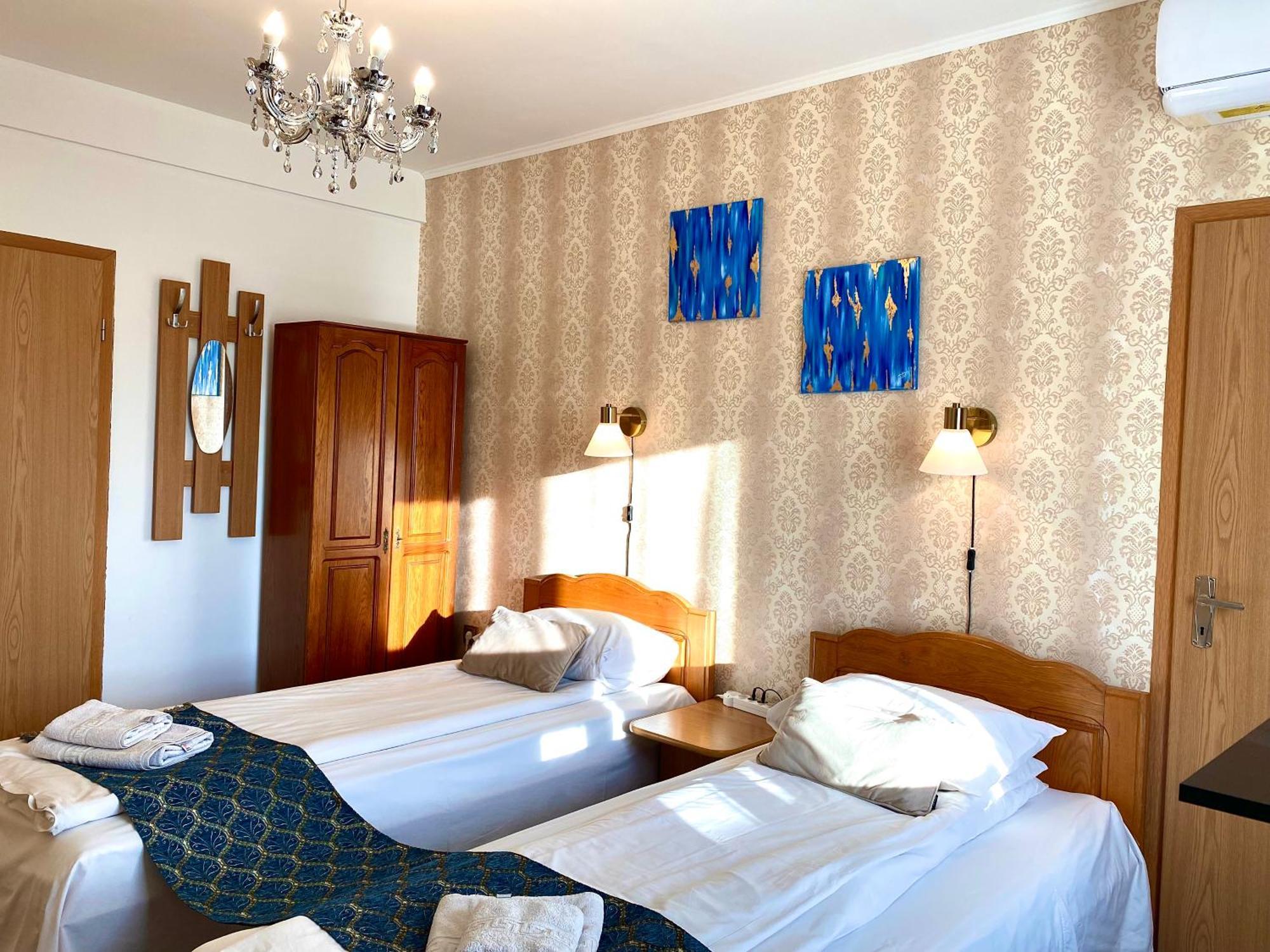 Casa Topazz Тыргу-Жиу Экстерьер фото